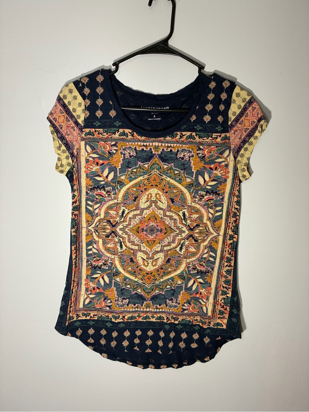 Lucky Brand Women's S Navy Multicolor Persian Rug t shirt